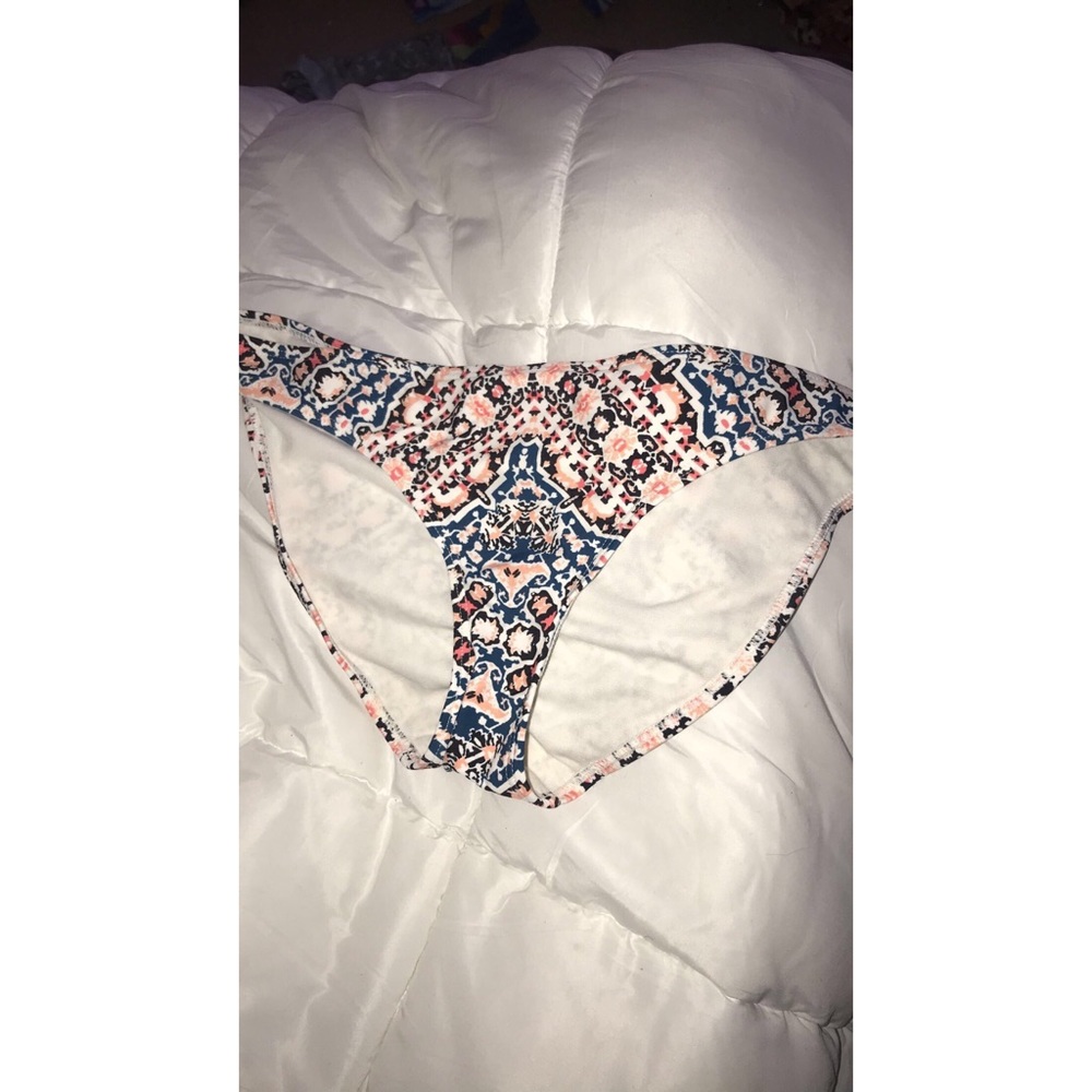 Cute/Affordable Bathing suit bottom